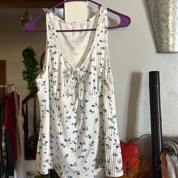 NWOT Floral Tank Top - White and Blue - Picture 1 of 3